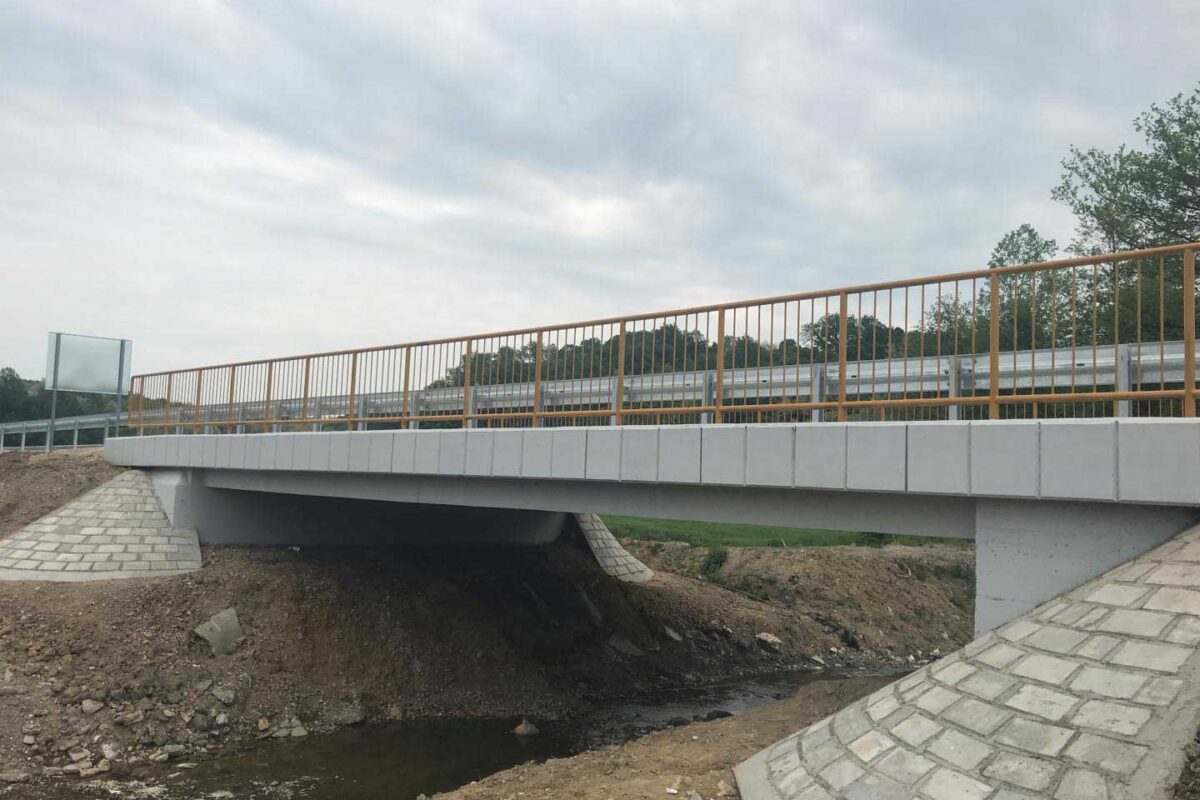 Izgradnja Mosta Na Reci Cernica 04